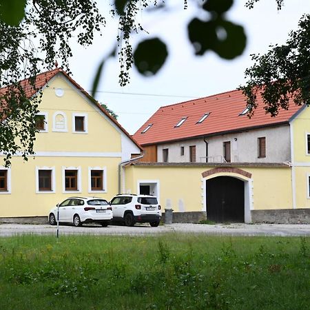 Penzion Mezi Radky Jindřichův Hradec Eksteriør bilde