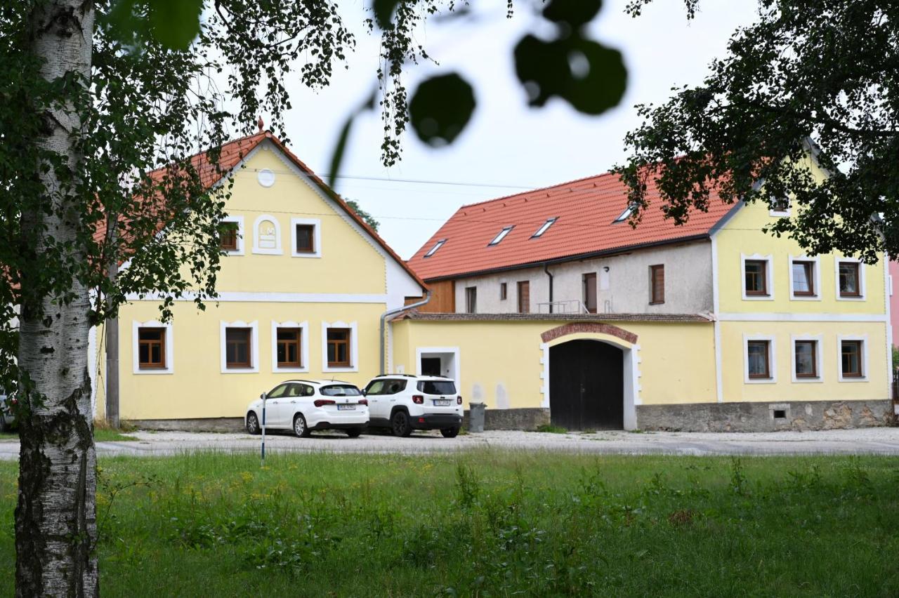 Penzion Mezi Radky Jindřichův Hradec Eksteriør bilde